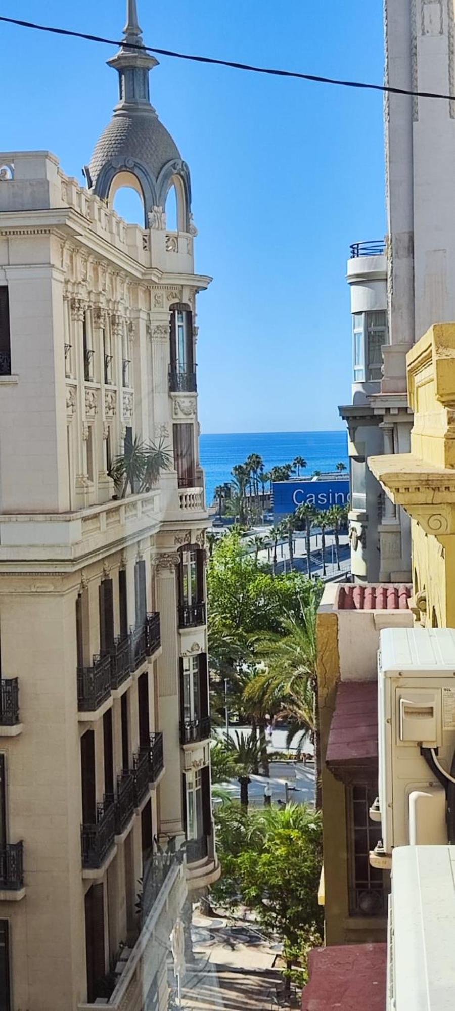Agreda Apartment With Ac Alicante Bagian luar foto